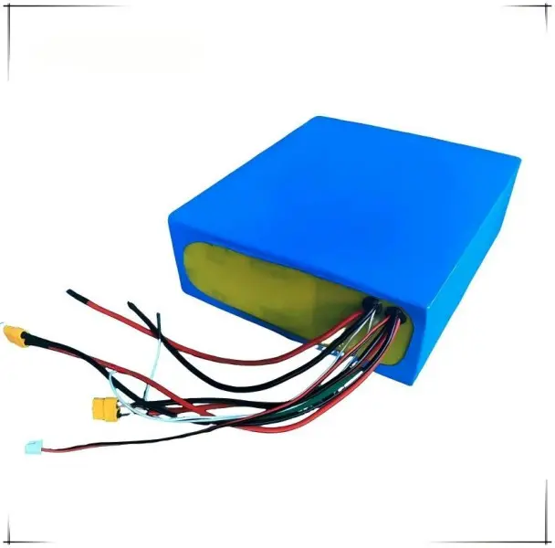 Robot lithium battery pack with wireless charging port and smart BMS